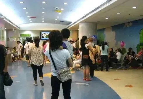 高考 /中考/加上暑假的到来,来京就诊人数将会迎来爆发,如何解决这个时间段的就医难问题.-第3张图片-四季读书网