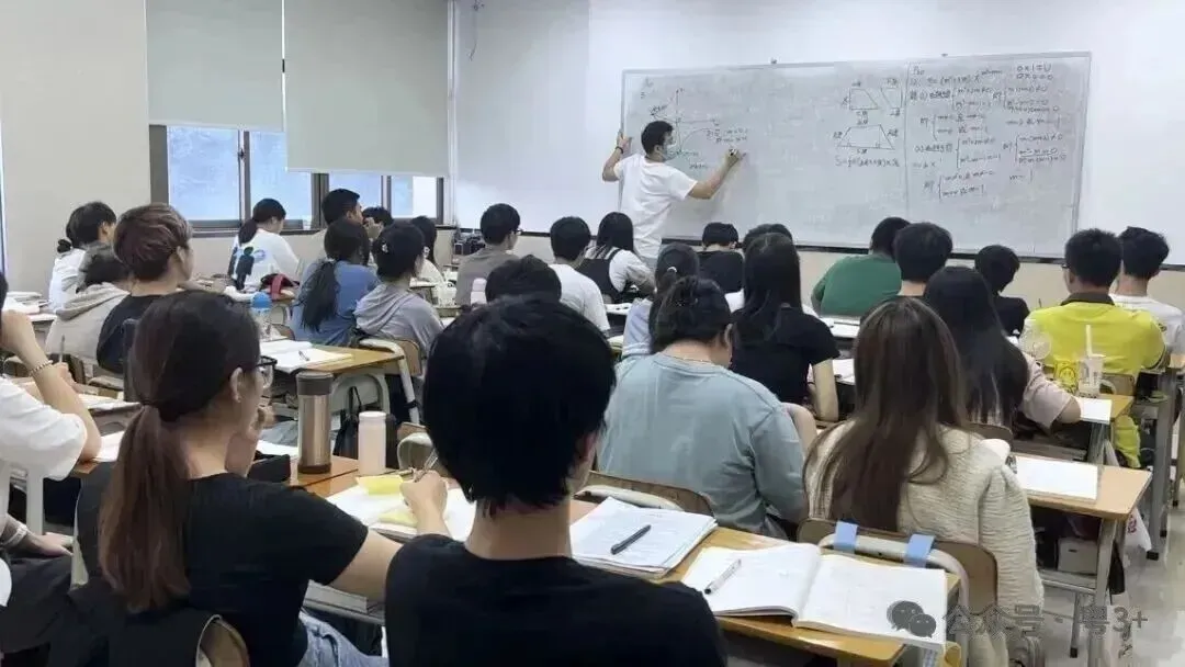 广东高考作文真题出炉!有范文,看看历年题目-第12张图片-四季读书网