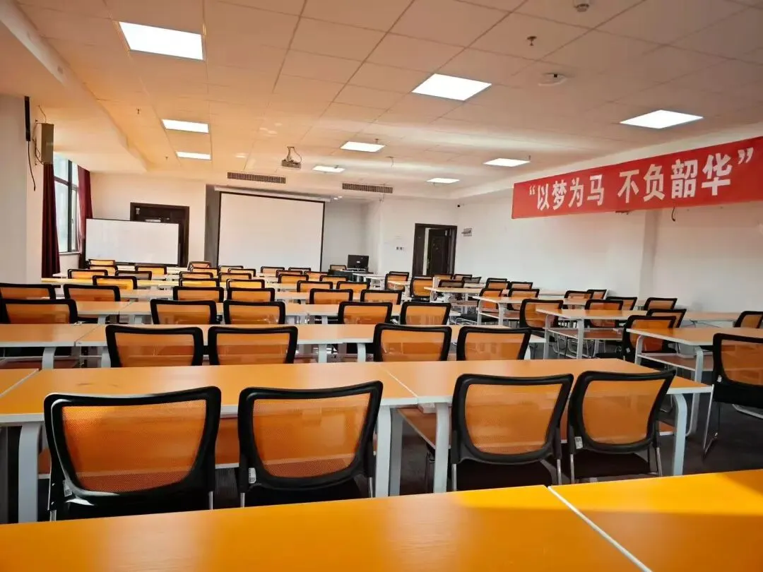 2026贵州特岗英语学科全解读内附历年真题+预测模拟卷(10套)-第15张图片-四季读书网 2026贵州特岗英语学科全解读内附历年真题+预测模拟卷(10套)-第15张图片-四季读书网