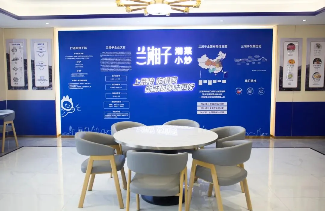 致河南中考焦虑的家长——从福利院到星级后厨,16岁少年用一把炒勺改写命运-第10张图片-四季读书网 致河南中考焦虑的家长——从福利院到星级后厨,16岁少年用一把炒勺改写命运-第10张图片-四季读书网