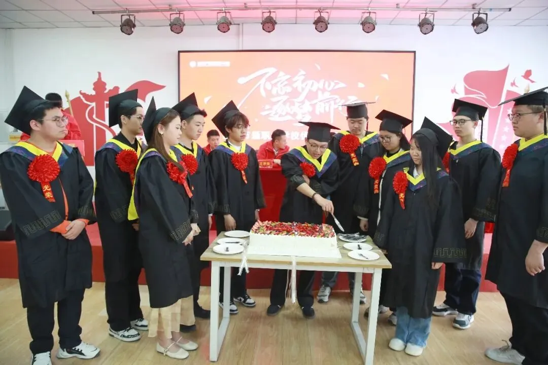 沈阳万通:为即将中考、高考的学生开启的另一扇升学之门-第14张图片-四季读书网 沈阳万通:为即将中考、高考的学生开启的另一扇升学之门-第14张图片-四季读书网