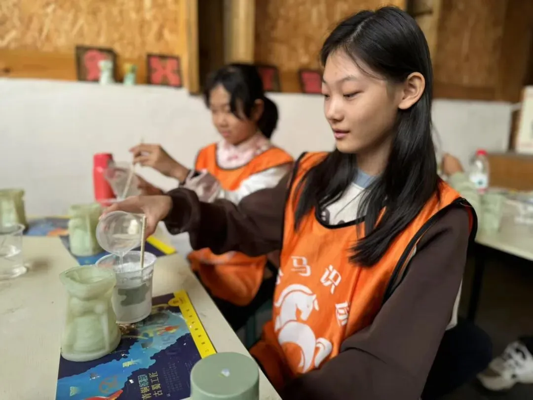 【中考假长途研学】印象成都|三星堆+考古基地+大熊猫保护中心+都江堰+都江堰古城夜景+汶川+杜甫草堂+武侯祠+川菜博物馆+川剧变脸-第39张图片-四季读书网 【中考假长途研学】印象成都|三星堆+考古基地+大熊猫保护中心+都江堰+都江堰古城夜景+汶川+杜甫草堂+武侯祠+川菜博物馆+川剧变脸-第39张图片-四季读书网