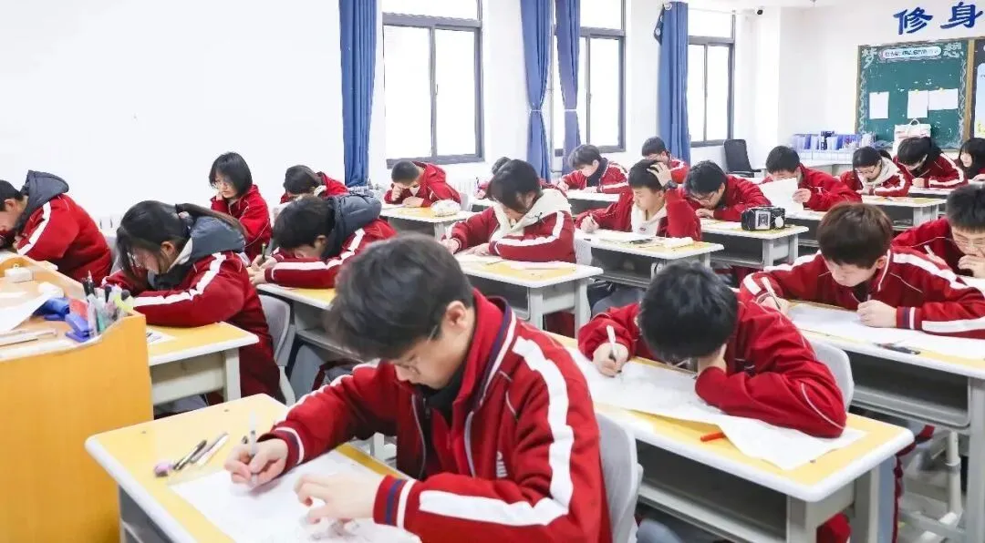 2026西安中考补习学校实测丨龙门/伊顿/远东/小狼/优益跃:班型+收费+优缺点全拆解!-第4张图片-四季读书网 2026西安中考补习学校实测丨龙门/伊顿/远东/小狼/优益跃:班型+收费+优缺点全拆解!-第4张图片-四季读书网