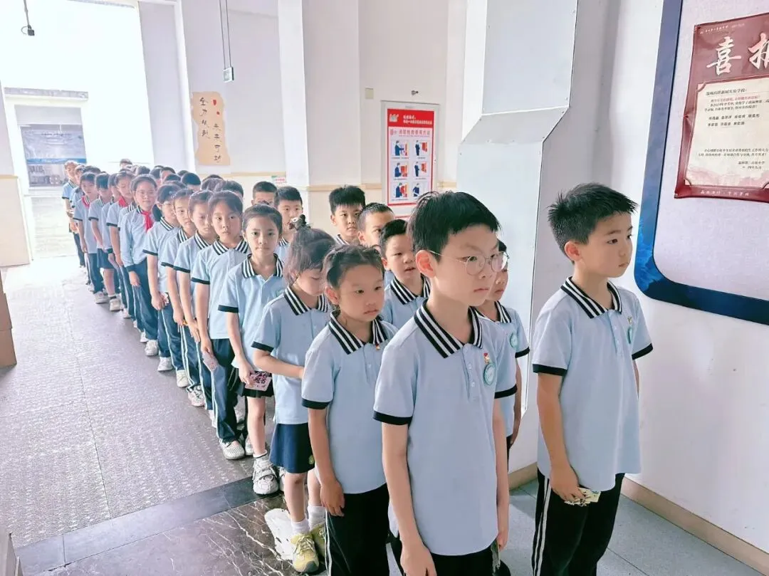 稚心寄祝福 花开助中考——小竹笋中队暖心送祝福活动-第27张图片-四季读书网 稚心寄祝福 花开助中考——小竹笋中队暖心送祝福活动-第27张图片-四季读书网