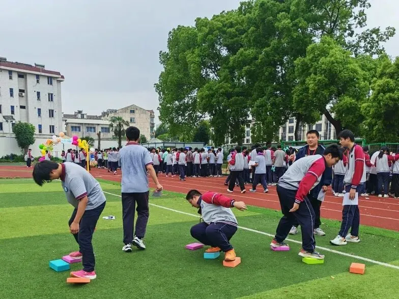 学校社工|中考倒计时,港区初级中学选择用另一种方式“备战”!-第9张图片-四季读书网 学校社工|中考倒计时,港区初级中学选择用另一种方式“备战”!-第9张图片-四季读书网