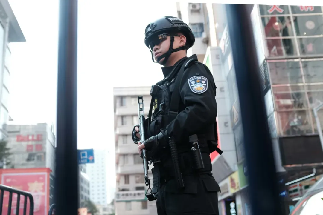 为什么押送高考试卷用步枪,押送现金用霰弹枪?-第4张图片-四季读书网