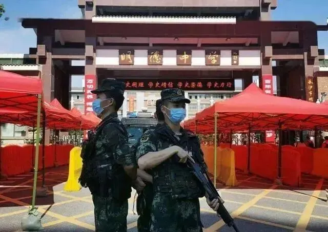 因为一个大哥,从此高考试卷武装押运-第7张图片-四季读书网