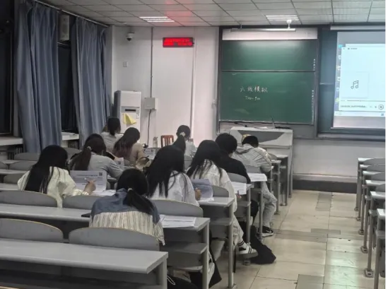 人工智能学院四六级模拟考试顺利举行-第5张图片-四季读书网
