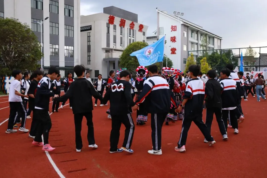 共化同心圆,从容迎中考——牟定县茅阳初级中学开展九年级考前减压系列活动-第4张图片-四季读书网 共化同心圆,从容迎中考——牟定县茅阳初级中学开展九年级考前减压系列活动-第4张图片-四季读书网