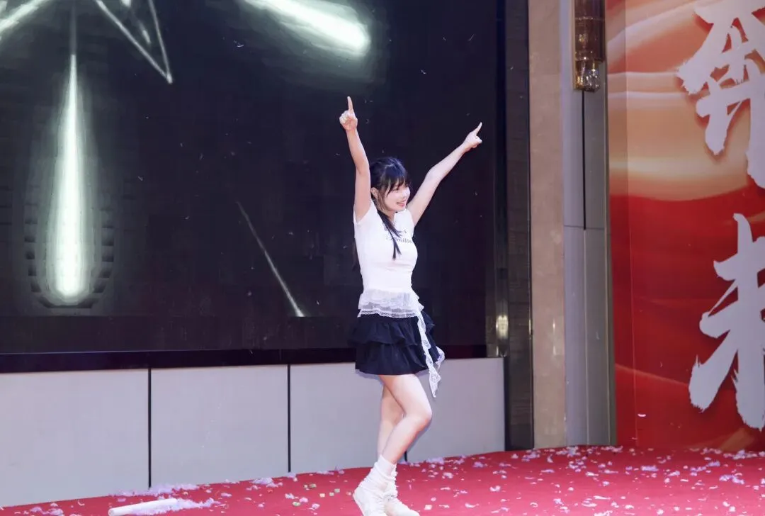 武汉妈妈别再焦虑了!孩子中考落榜、基础薄弱?思久高中,给普通孩子一条稳稳的本科路-第4张图片-四季读书网
