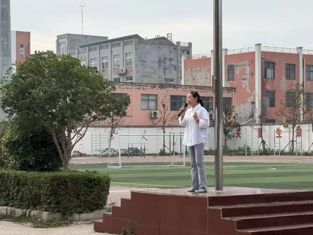 拒绝焦虑,从容应考——我校开展中考考前动员暨心理健康教育主题活动-第18张图片-四季读书网 拒绝焦虑,从容应考——我校开展中考考前动员暨心理健康教育主题活动-第18张图片-四季读书网