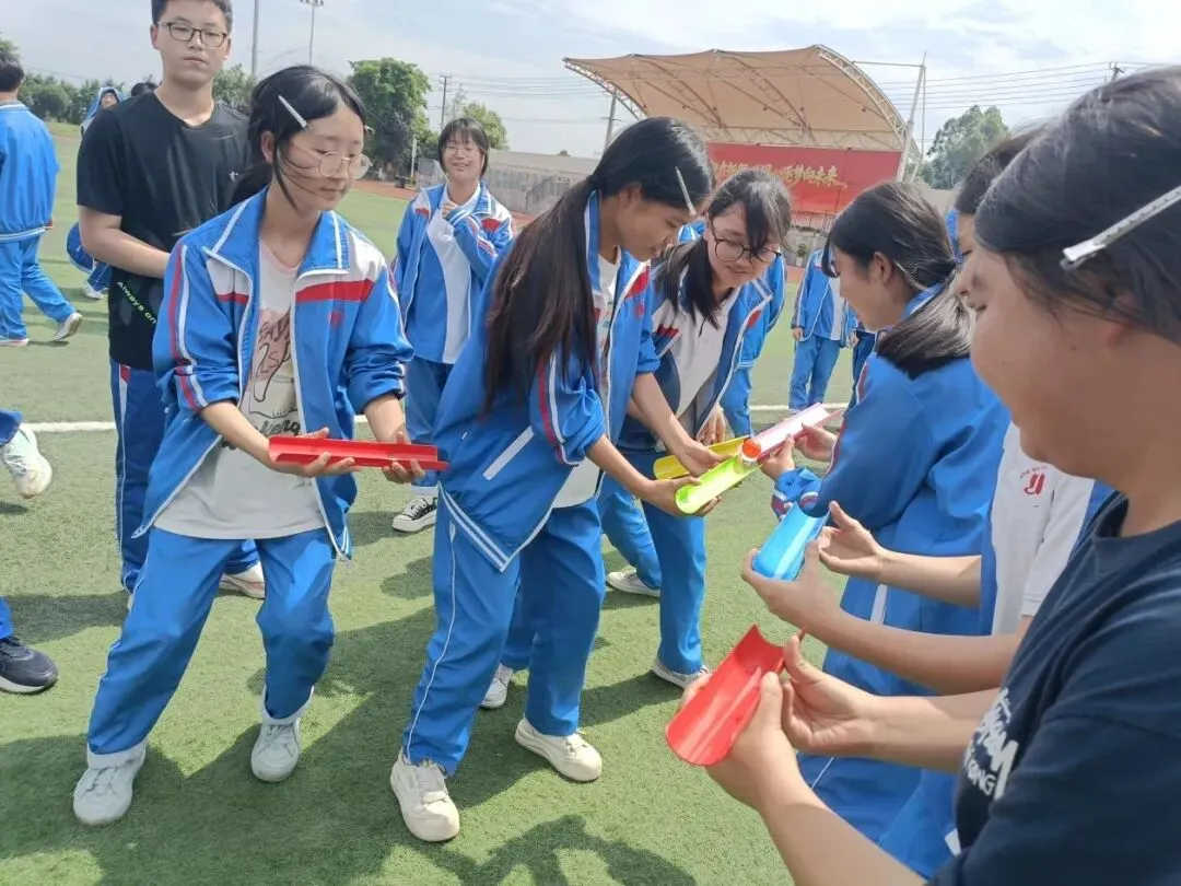 凝心聚力迎中考,心理赋能助前行——大邑县沙渠学校开展初三考前心理赋能活动-第16张图片-四季读书网