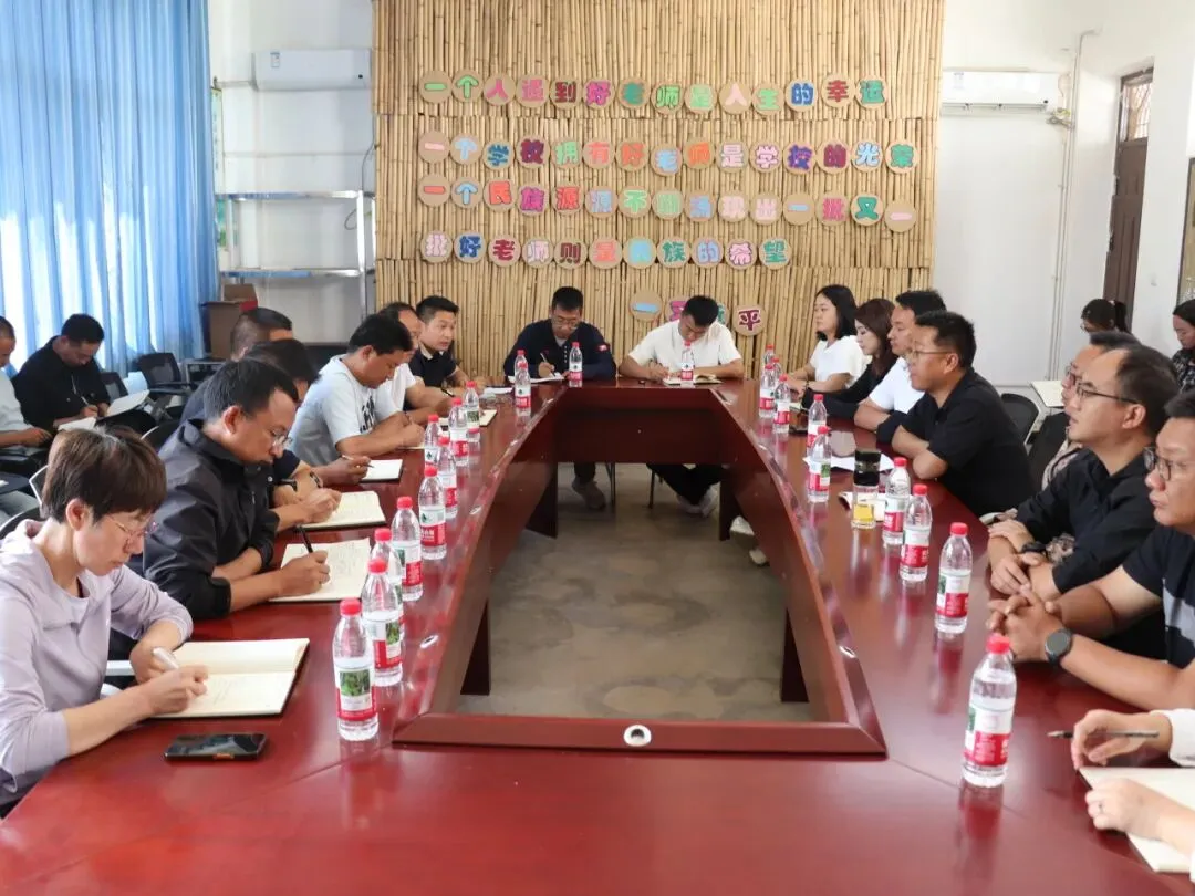 河西乡:暖心护航中考 用心用情守护学子追梦路-第2张图片-四季读书网 河西乡:暖心护航中考 用心用情守护学子追梦路-第2张图片-四季读书网