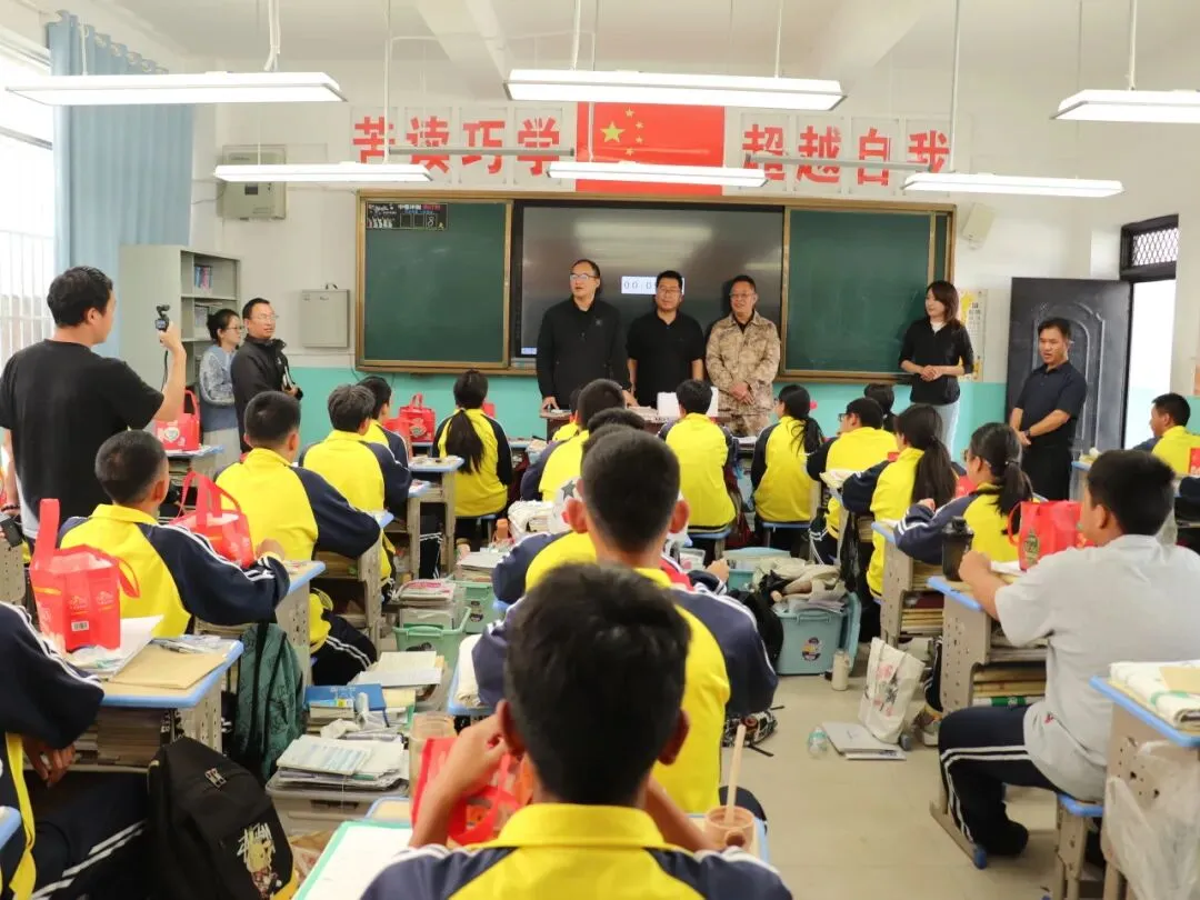 河西乡:暖心护航中考 用心用情守护学子追梦路-第6张图片-四季读书网 河西乡:暖心护航中考 用心用情守护学子追梦路-第6张图片-四季读书网