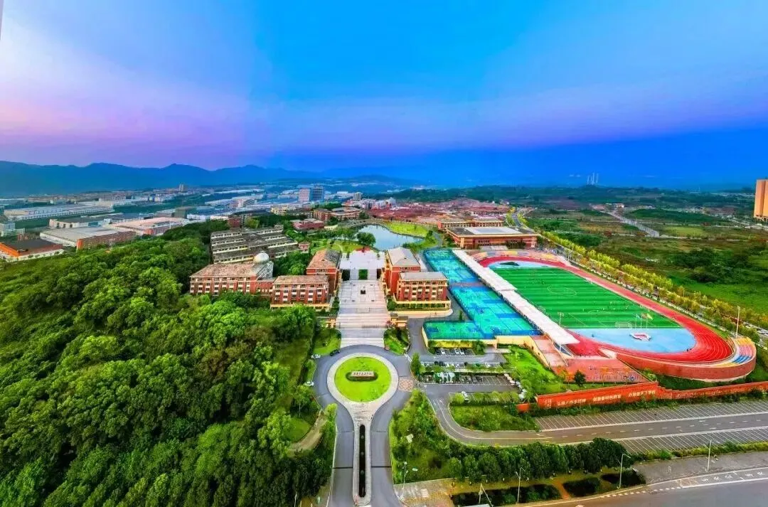 一文了解!2026年重庆中考联招新增10所联招校介绍!-第5张图片-四季读书网 一文了解!2026年重庆中考联招新增10所联招校介绍!-第5张图片-四季读书网