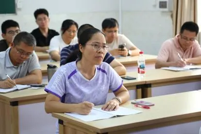 【根脉·赋能】立足专题靶向突破,聚力中考提质增效——2025学年第二学期乐从镇初中物理备考研讨活动在我校顺利举行-第19张图片-四季读书网 【根脉·赋能】立足专题靶向突破,聚力中考提质增效——2025学年第二学期乐从镇初中物理备考研讨活动在我校顺利举行-第19张图片-四季读书网