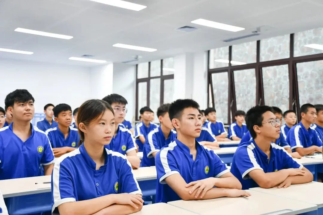 中考后择校关键!初三毕业生注意,这一步直接决定未来!-第30张图片-四季读书网 中考后择校关键!初三毕业生注意,这一步直接决定未来!-第30张图片-四季读书网