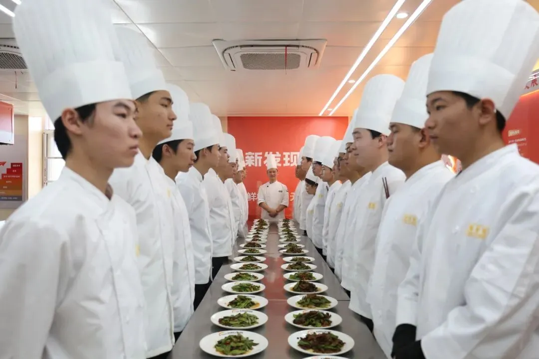 河南中考倒计时,比提分更重要的选择,95%家长已行动!-第26张图片-四季读书网 河南中考倒计时,比提分更重要的选择,95%家长已行动!-第26张图片-四季读书网