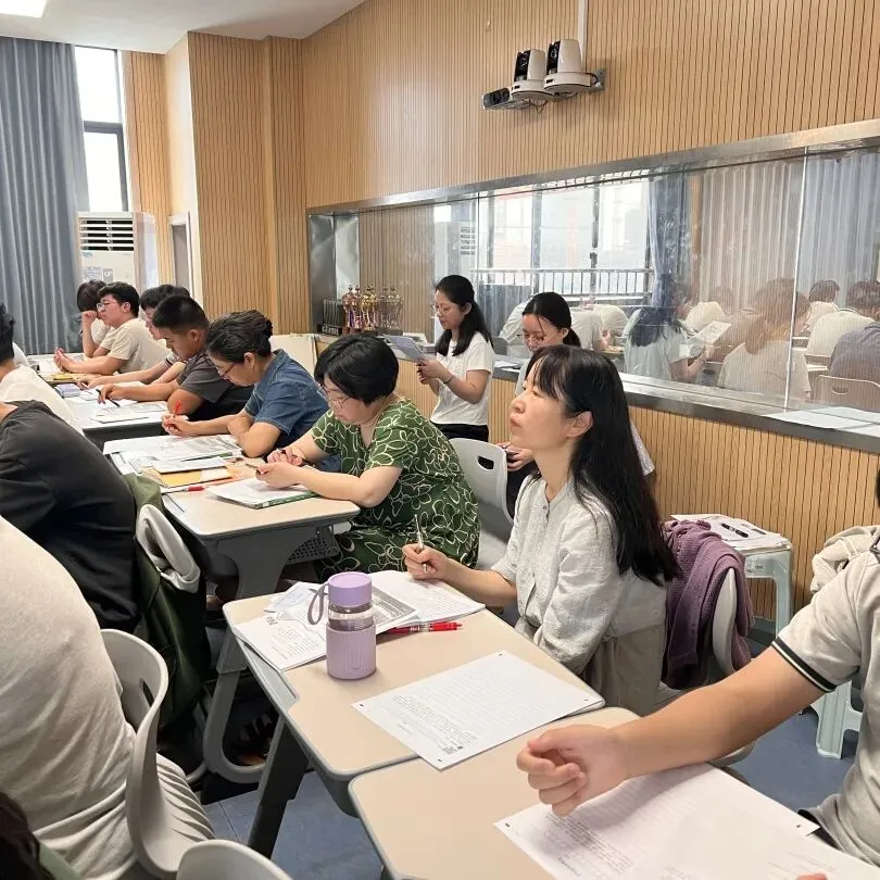 【向光教研】以读促写,助力中考——浙江师范大学附属高照实验学校初中英语组读写教学研讨活动-第10张图片-四季读书网