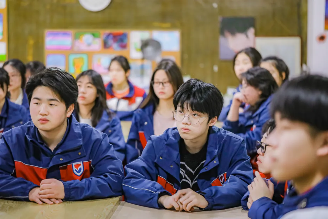 中考后不将就!95.74%世界Top50录取率|句容碧桂园A-Level项目,换条赛道冲剑桥港大!-第14张图片-四季读书网