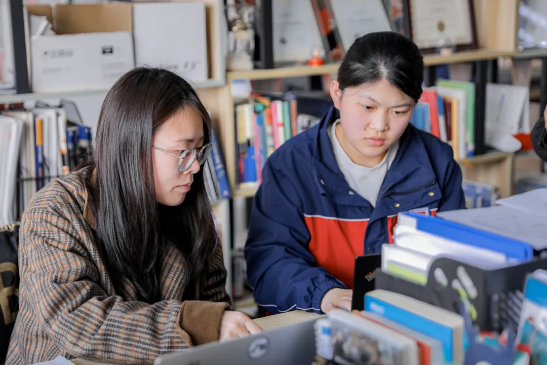 中考后不将就!95.74%世界Top50录取率|句容碧桂园A-Level项目,换条赛道冲剑桥港大!-第20张图片-四季读书网