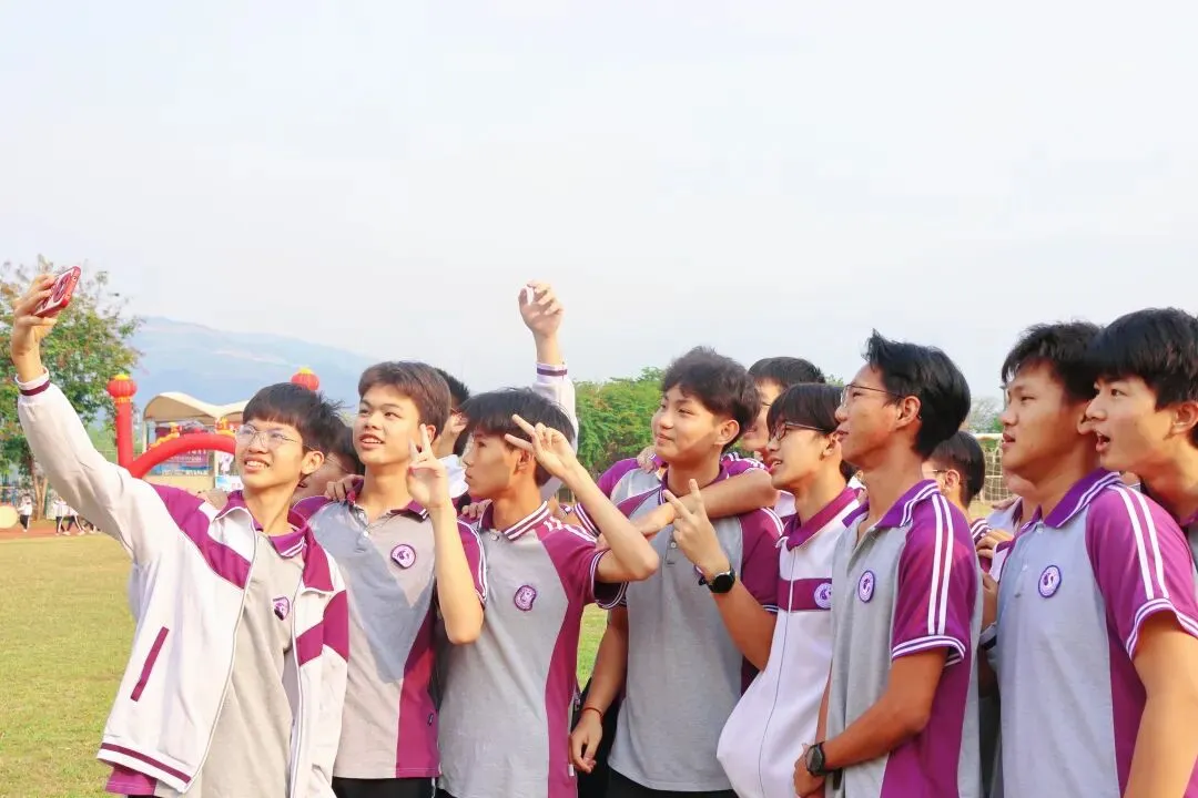盛夏风起,少年逐光 | 致全体九年级中考学子-第10张图片-四季读书网 盛夏风起,少年逐光 | 致全体九年级中考学子-第10张图片-四季读书网
