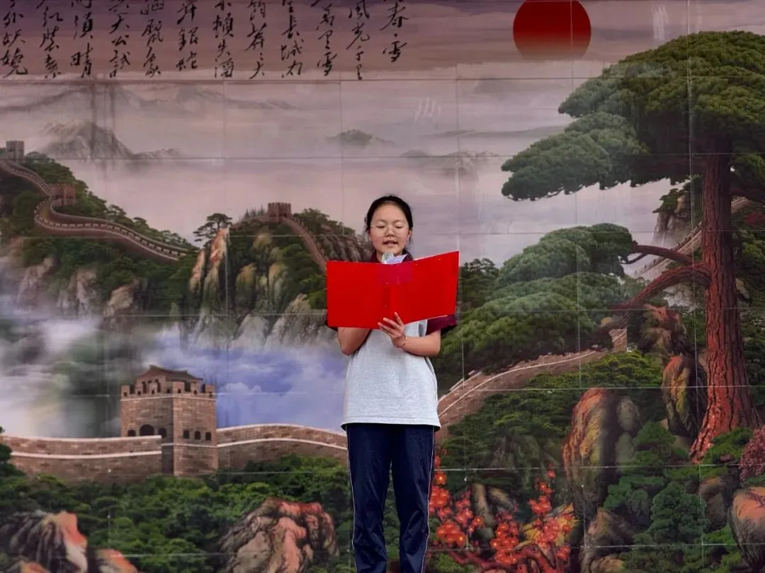 执笔为剑战中考,以梦为马正青春——临沂刘店子中学举行中考冲刺主题升旗仪式-第1张图片-四季读书网 执笔为剑战中考,以梦为马正青春——临沂刘店子中学举行中考冲刺主题升旗仪式-第1张图片-四季读书网
