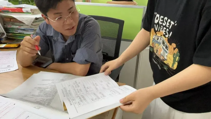 收官冲刺守常规 凝心聚力战中考——黄冈市文昌学校初中部圆满完成2026年春季学期第六次教学常规检查-第24张图片-四季读书网