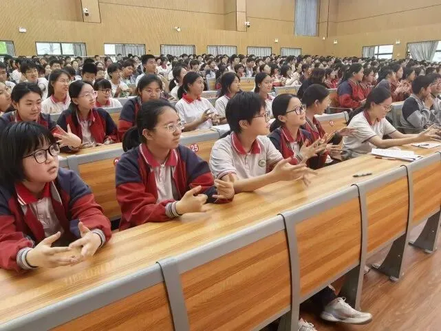 稳住心态 从容应考丨中考心理调适主题活动 【南苑学校教育集团·跃动南中】-第17张图片-四季读书网