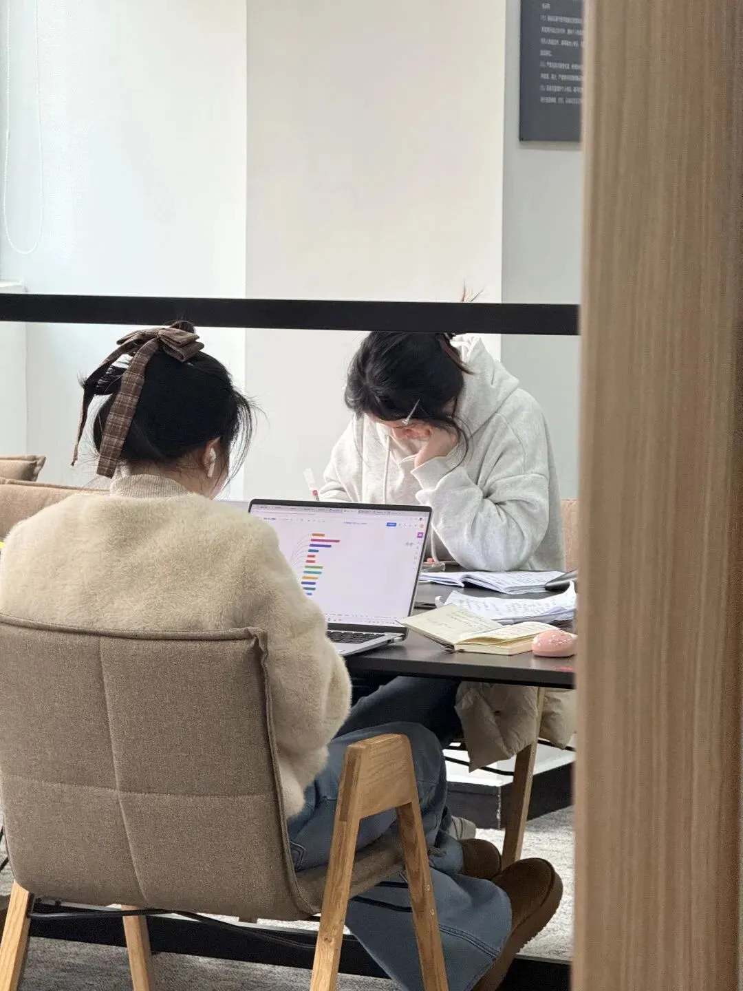 升本模考战场!模拟实战让学子上岸更有底气-第8张图片-四季读书网 升本模考战场!模拟实战让学子上岸更有底气-第8张图片-四季读书网