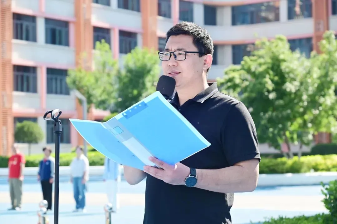 凝心聚力战中考 · 再谱润德新华章-第34张图片-四季读书网 凝心聚力战中考 · 再谱润德新华章-第34张图片-四季读书网