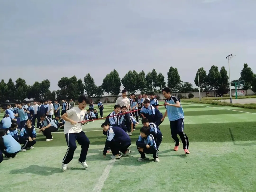 凝心聚力迎中考,减压赋能赴前程——偃师区青少年活动中心心理团训活动走进邙岭一中-第24张图片-四季读书网