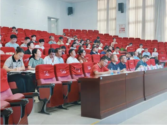 精研中考明方向,聚力冲刺促提质——2026年博罗县数学中考备考分析会暨名师送教送培活动在博罗中学佳兆业学校举行-第15张图片-四季读书网