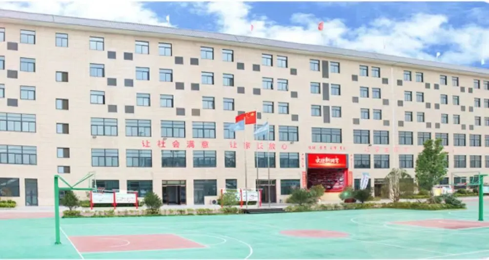 西安中考复读怎么选?伊顿/龙门/小狼/大奔/方正补习学校深度测评(家长择校避坑指南)-第1张图片-四季读书网 西安中考复读怎么选?伊顿/龙门/小狼/大奔/方正补习学校深度测评(家长择校避坑指南)-第1张图片-四季读书网