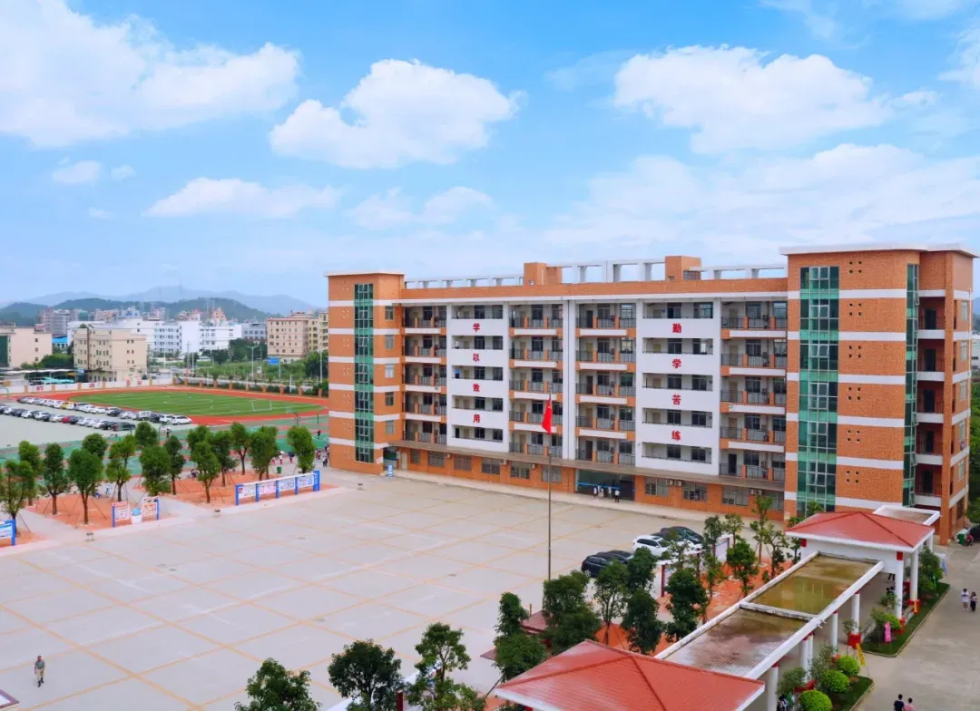 官宣 |惠州市仲恺技工学校2026年中考志愿填报指南来啦!-第20张图片-四季读书网 官宣 |惠州市仲恺技工学校2026年中考志愿填报指南来啦!-第20张图片-四季读书网