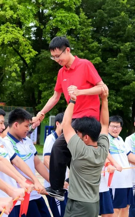砺心减压强底气,乘风破浪战中考 | 2026年双沙中学初三学子户外减压赋能活动圆满举行-第15张图片-四季读书网 砺心减压强底气,乘风破浪战中考 | 2026年双沙中学初三学子户外减压赋能活动圆满举行-第15张图片-四季读书网