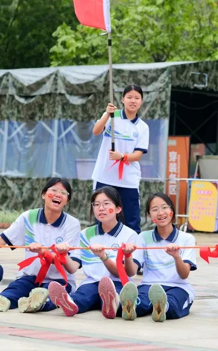 砺心减压强底气,乘风破浪战中考 | 2026年双沙中学初三学子户外减压赋能活动圆满举行-第16张图片-四季读书网 砺心减压强底气,乘风破浪战中考 | 2026年双沙中学初三学子户外减压赋能活动圆满举行-第16张图片-四季读书网