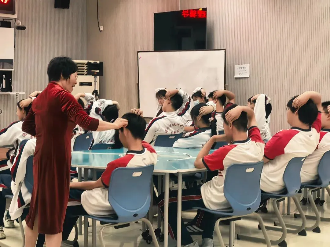 【正青春·活动】轻装上阵,决胜中考——运河中学东校区暖心心理辅导护航初三学子逐梦征程-第8张图片-四季读书网 【正青春·活动】轻装上阵,决胜中考——运河中学东校区暖心心理辅导护航初三学子逐梦征程-第8张图片-四季读书网