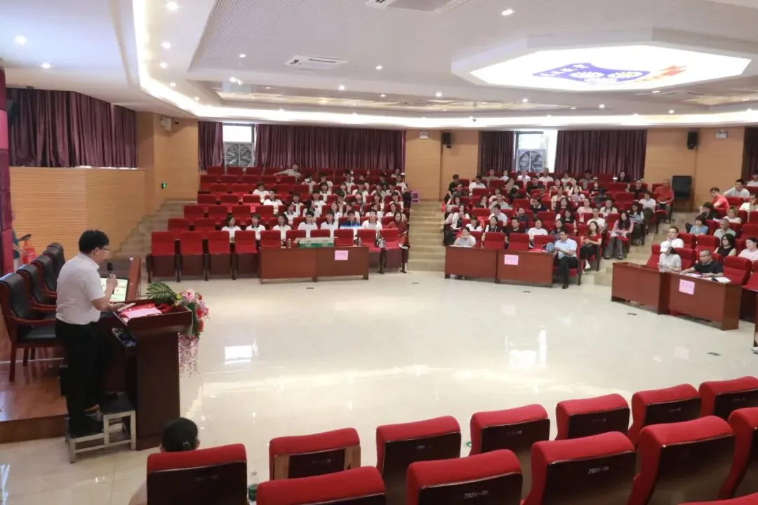 同心聚力迎中考,科学规划筑未来 | 顺德区光正实验学校召开初三家长会-第29张图片-四季读书网 同心聚力迎中考,科学规划筑未来 | 顺德区光正实验学校召开初三家长会-第29张图片-四季读书网