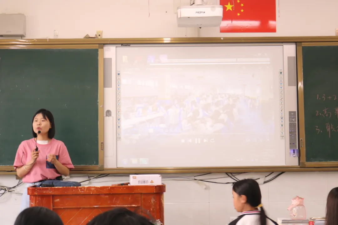 家校同心助冲刺,携手并肩赢中考——我校举行九年级家长会-第16张图片-四季读书网 家校同心助冲刺,携手并肩赢中考——我校举行九年级家长会-第16张图片-四季读书网