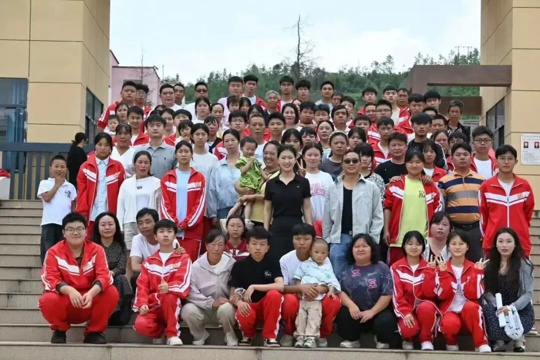 家校同心聚力,护航中考冲刺|众泰学校九年级期末家长会圆满落幕-第30张图片-四季读书网 家校同心聚力,护航中考冲刺|众泰学校九年级期末家长会圆满落幕-第30张图片-四季读书网