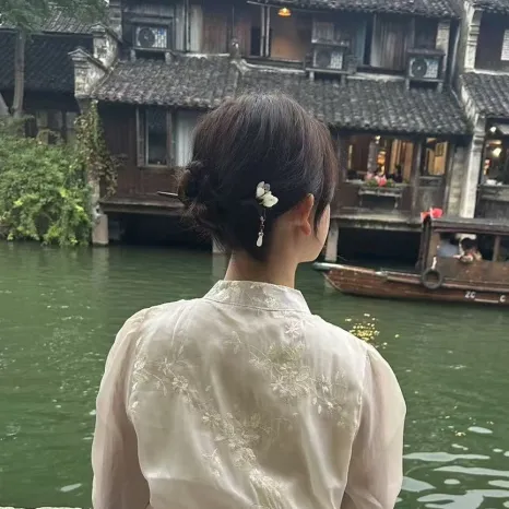 限时领取!贸大春季学期期末真题+复习攻略(大一至大三全囊括)-第80张图片-四季读书网