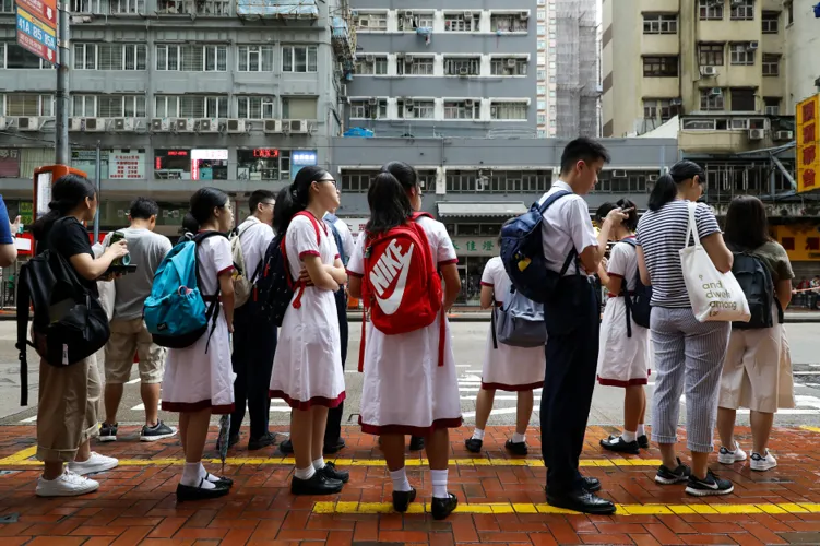 中考倒计时VS香港插班黄金期:两条赛道如何选?-第3张图片-四季读书网 中考倒计时VS香港插班黄金期:两条赛道如何选?-第3张图片-四季读书网