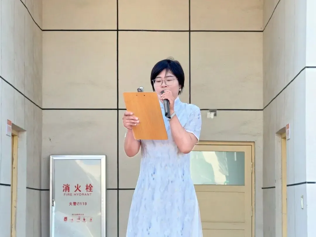 砺行当下逐期末 壮志凌云战中考|临清市永青实验学校举行主题升旗仪式-第3张图片-四季读书网 砺行当下逐期末 壮志凌云战中考|临清市永青实验学校举行主题升旗仪式-第3张图片-四季读书网