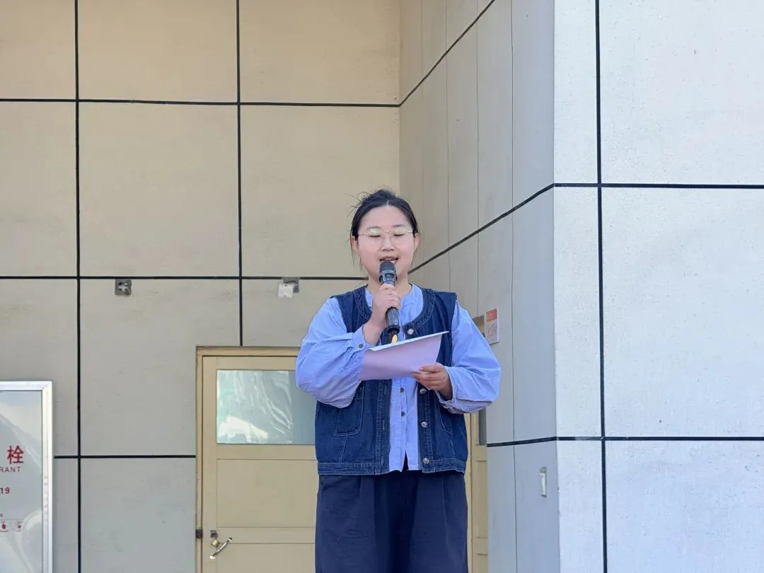 砺行当下逐期末 壮志凌云战中考|临清市永青实验学校举行主题升旗仪式-第6张图片-四季读书网 砺行当下逐期末 壮志凌云战中考|临清市永青实验学校举行主题升旗仪式-第6张图片-四季读书网