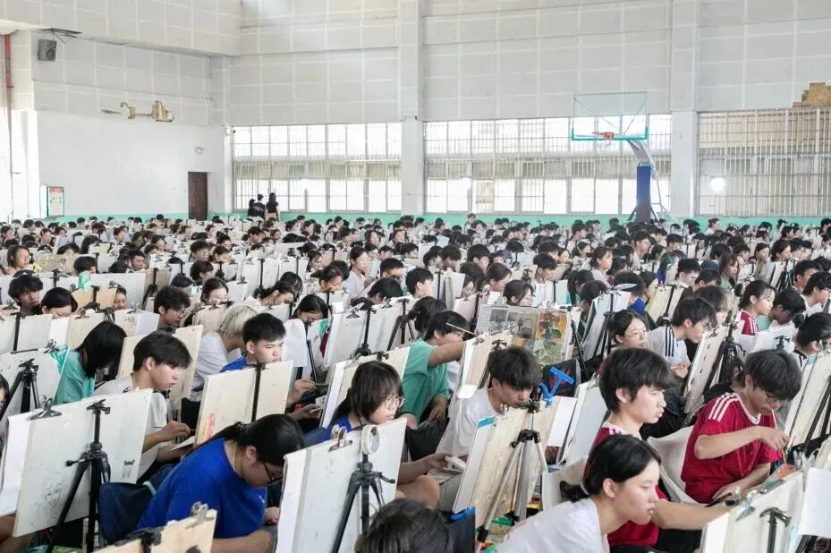 图南画室暑假中考集训班|针对性训练,初升高备考无忧-第28张图片-四季读书网 图南画室暑假中考集训班|针对性训练,初升高备考无忧-第28张图片-四季读书网
