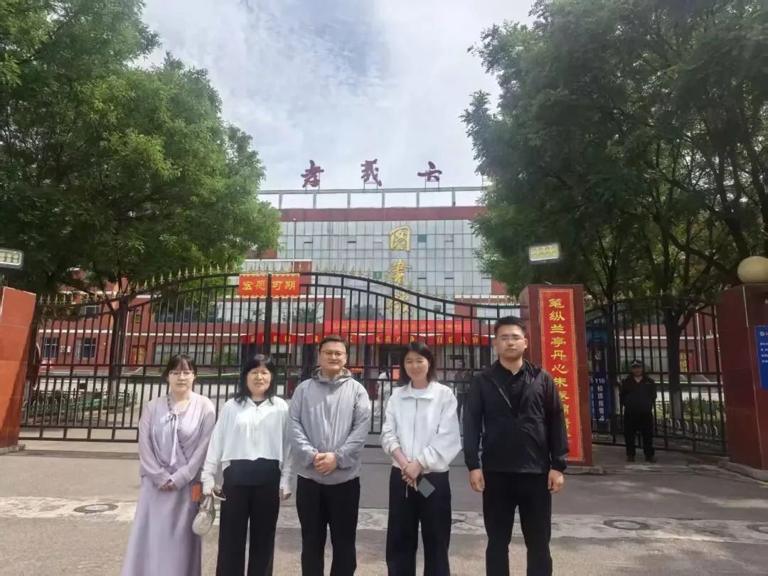 高三模拟考试送考-第1张图片-四季读书网