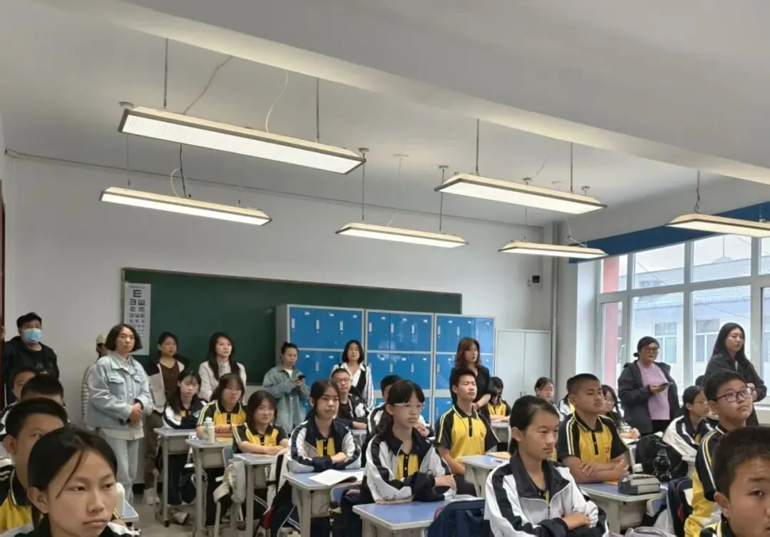 明晰中考政策 筑牢备考保障——汤旺县第一中学召开中考外语听力政策解读及设备试听家长会-第2张图片-四季读书网