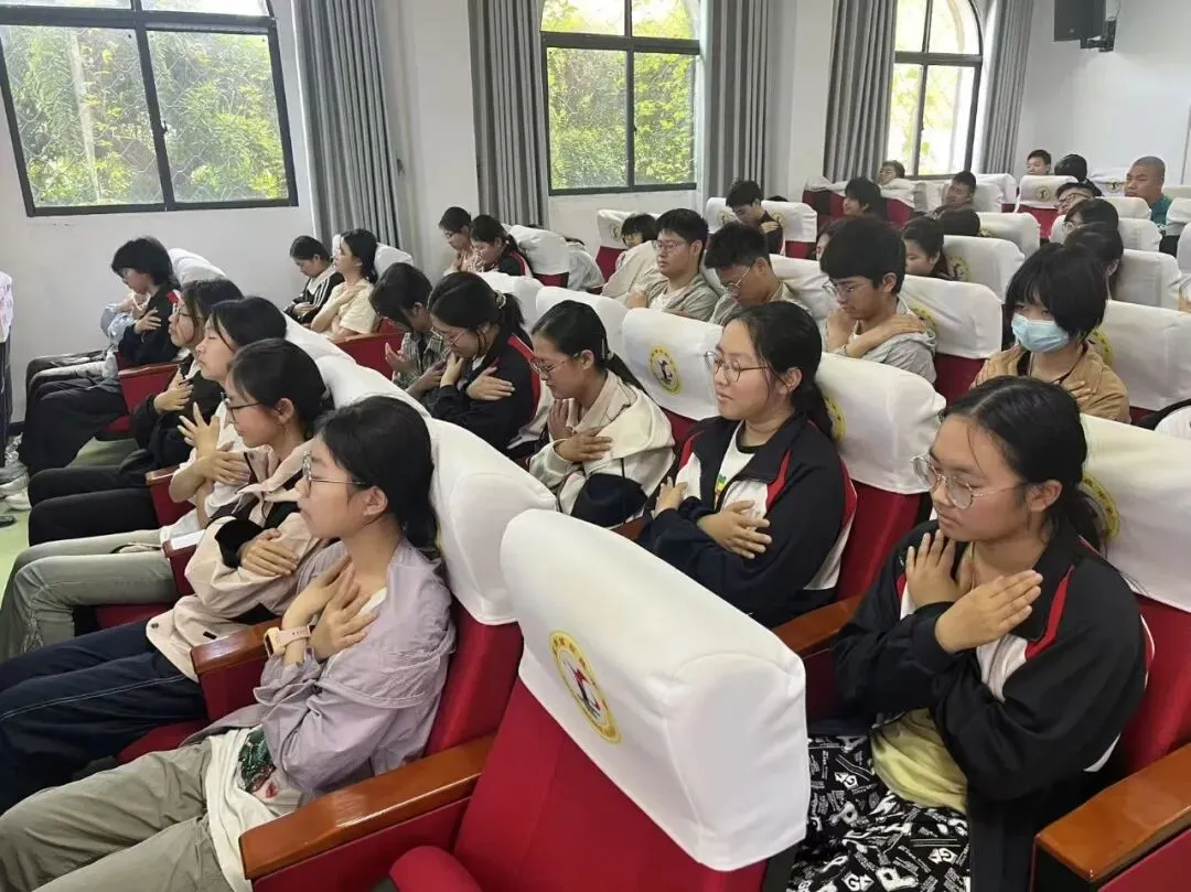 石牌初中开展中考考前心理辅导讲座-第18张图片-四季读书网