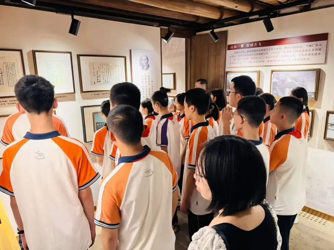 中考在即|不刷题不内卷,一群中学生去学霸故里“加满油”-第17张图片-四季读书网